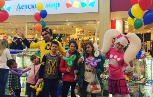 Франшиза Больше Чем Игрушки — логотип
