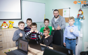 Франшиза Фокс — логотип